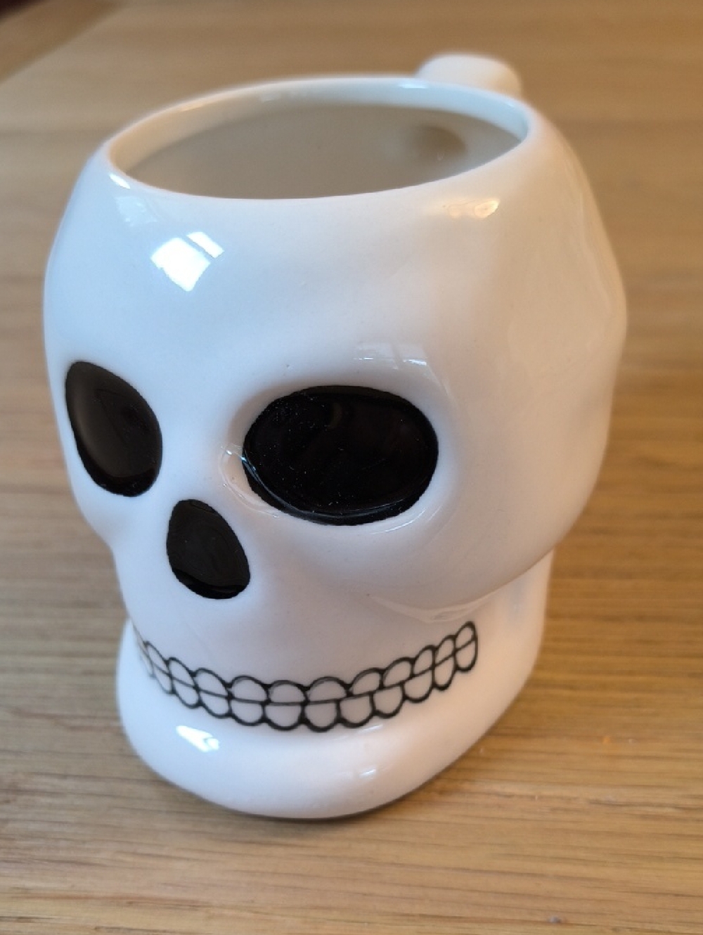 Crofton White Ceramic Skull Coffee Mug Halloween Stoneware 11oz